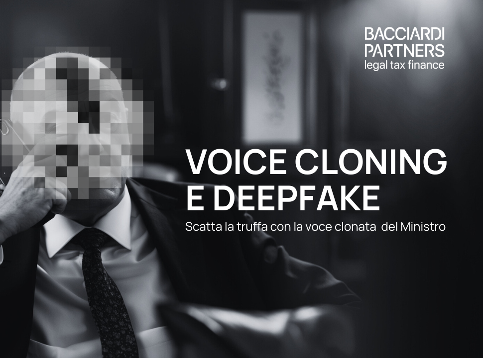 sagoma finta del ministro crosetto con testo Voice cloning e deepfake 